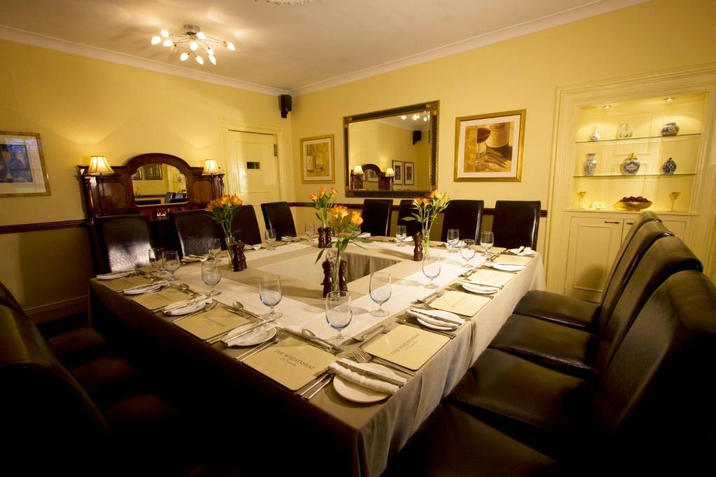 The Wheatsheaf Hotel And Restaurant Swinton  Eksteriør bilde