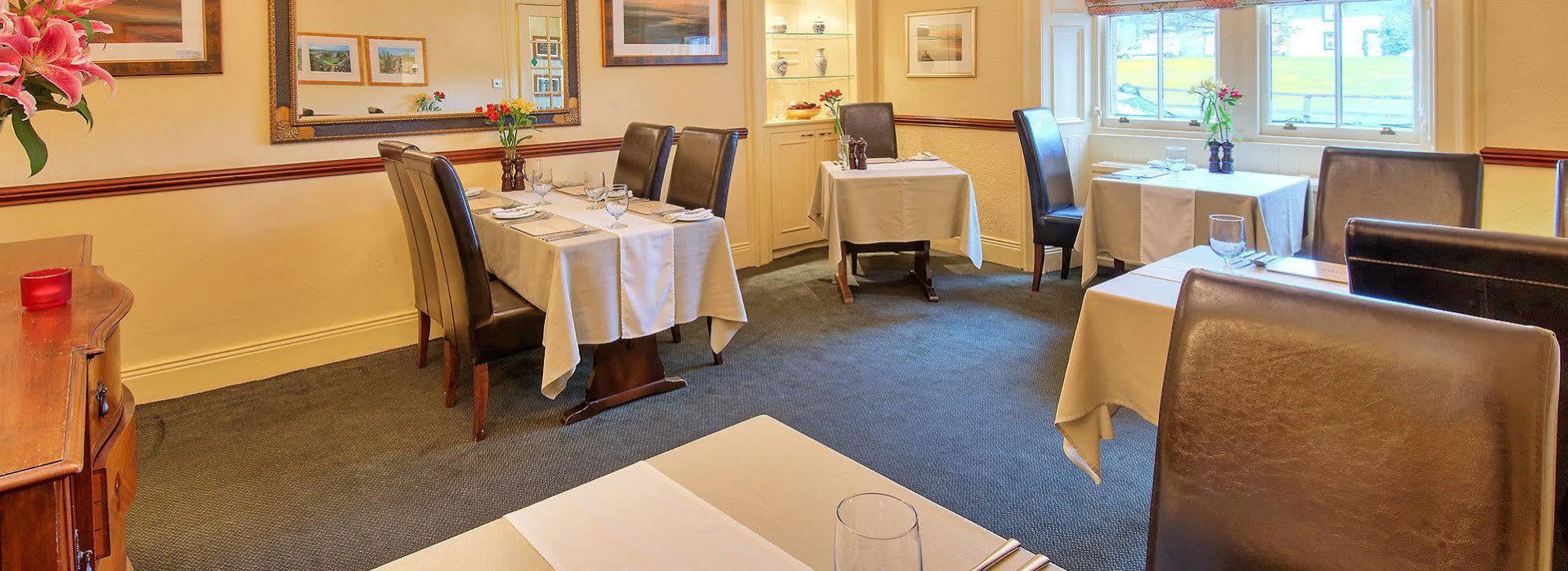The Wheatsheaf Hotel And Restaurant Swinton  Eksteriør bilde